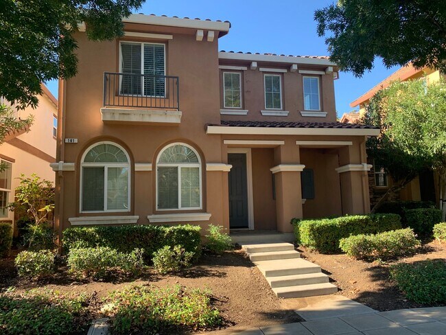 Foto del edificio - Beautiful 4 Bedroom, 2.5 Bath Mountain Hou...