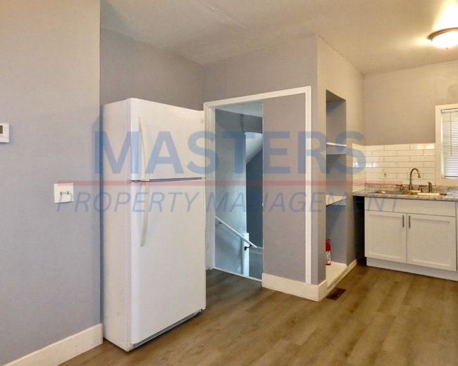 Building Photo - 3 Bedroom House for Rent