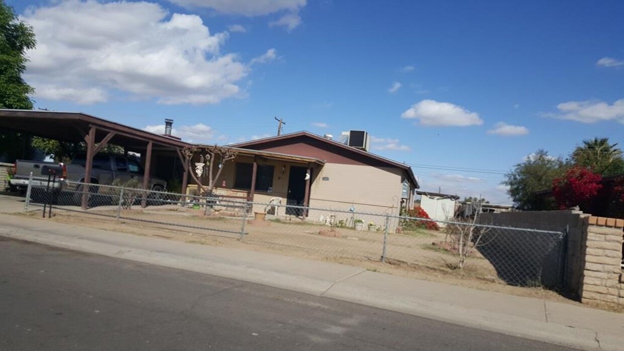 Foto principal - AFFORDABLE SOUTH PHOENIX HOME!