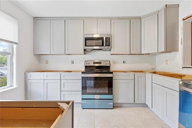 Building Photo - 203 Twin Brook Ct