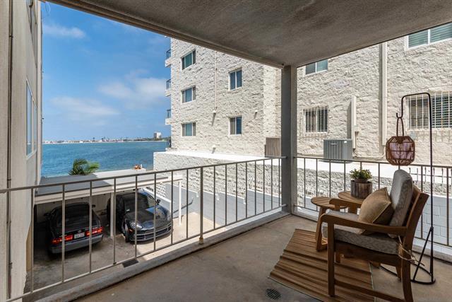 Foto del edificio - 3850 Riviera Dr