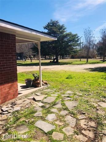 Building Photo - 4 br, 2 bath House - 3225 Whiteley Road
