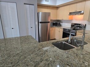 Building Photo - 701 Villa Cir