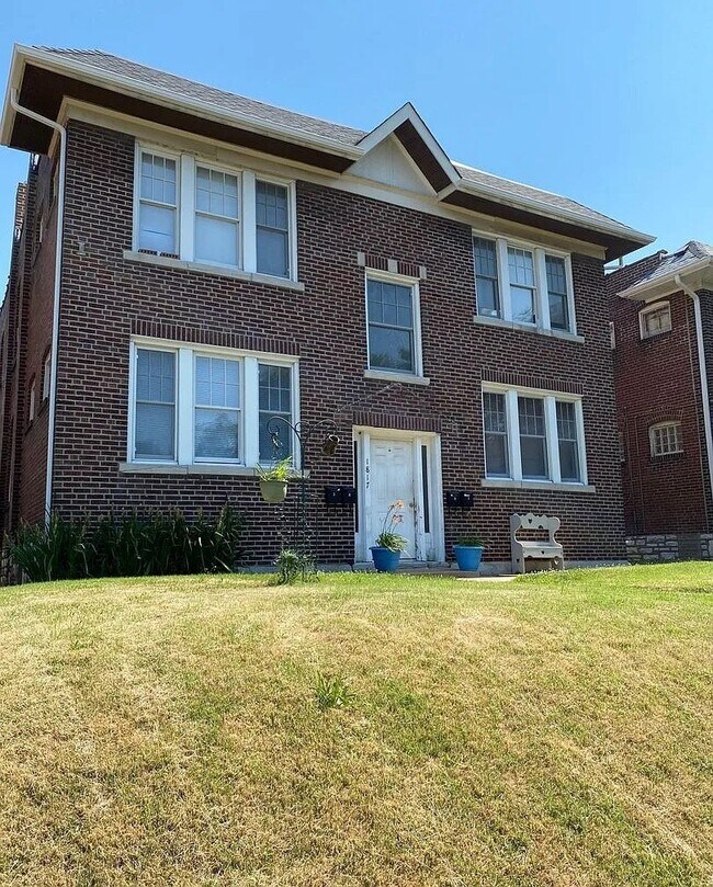 Foto del edificio - 1817 Allen Ave