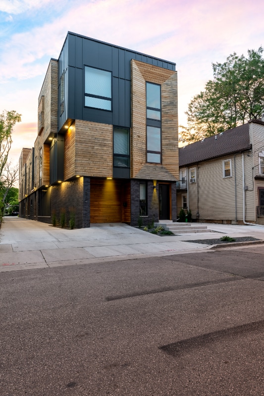 Building Photo - 1817 N Arlington Pl