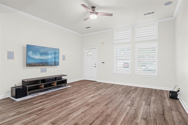 Foto del edificio - 816 Kitty Hawk Ln