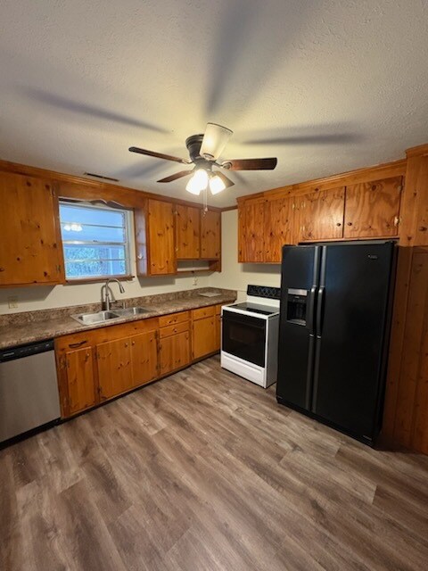 Foto del edificio - 418 W Glessner St