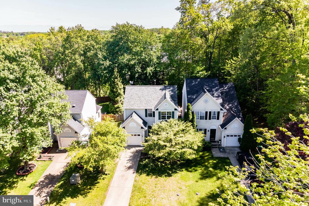 Primary Photo - 17 Sharon Ln