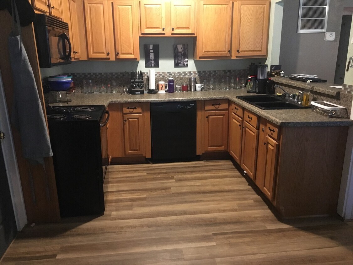 Building Photo - 3 Bed/2 Bath  NW Oklahoma City