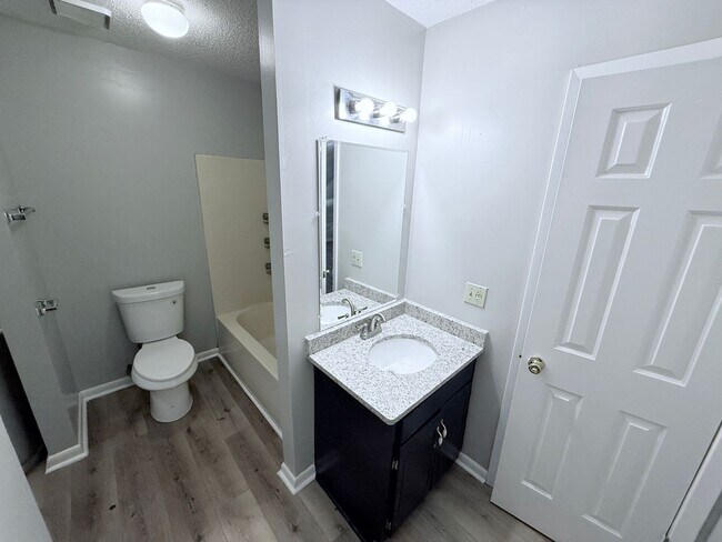 Building Photo - 1311M Access Road, Oxford, MS 38655