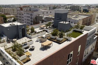Building Photo - 738 Normandie Ave