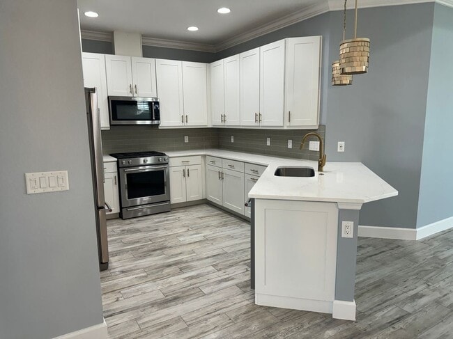 Building Photo - 432 Good Life Wy