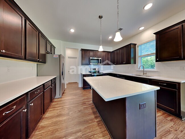 Foto del edificio - 1147 Alice Smalls Rd
