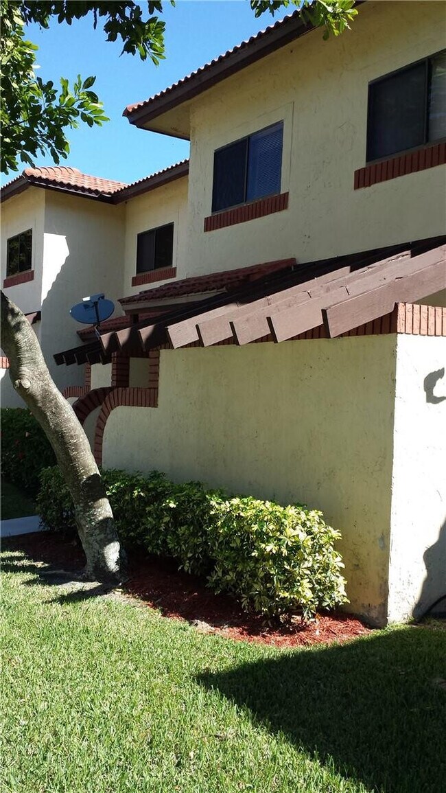 Foto del edificio - 4728 NW 90th Ave
