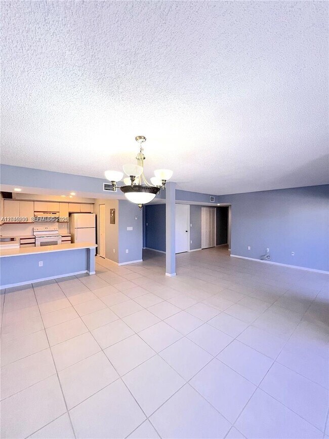 Foto del edificio - 8888 SW 131st Ct