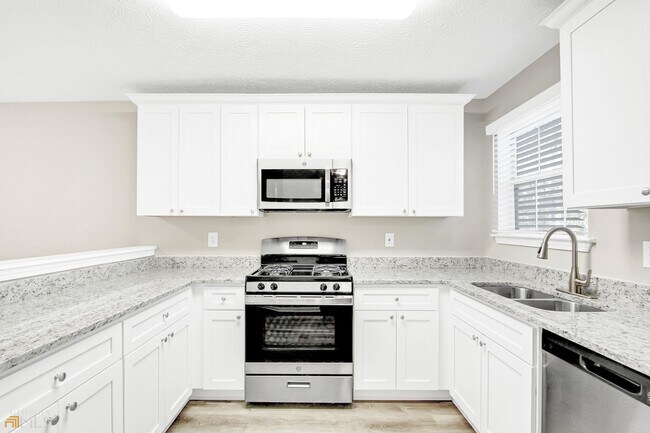 Foto del edificio - 3550 Broad Oak Ct