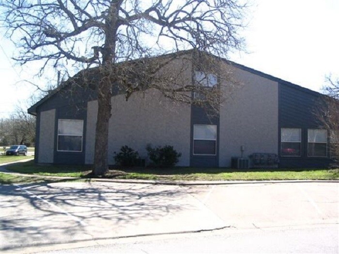 3202 Eagle Hill Ct, Bryan, TX 77807 Townhome Rentals in Bryan TX