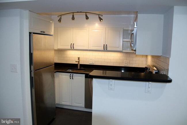 Foto del edificio - 1438 Meridian Pl NW