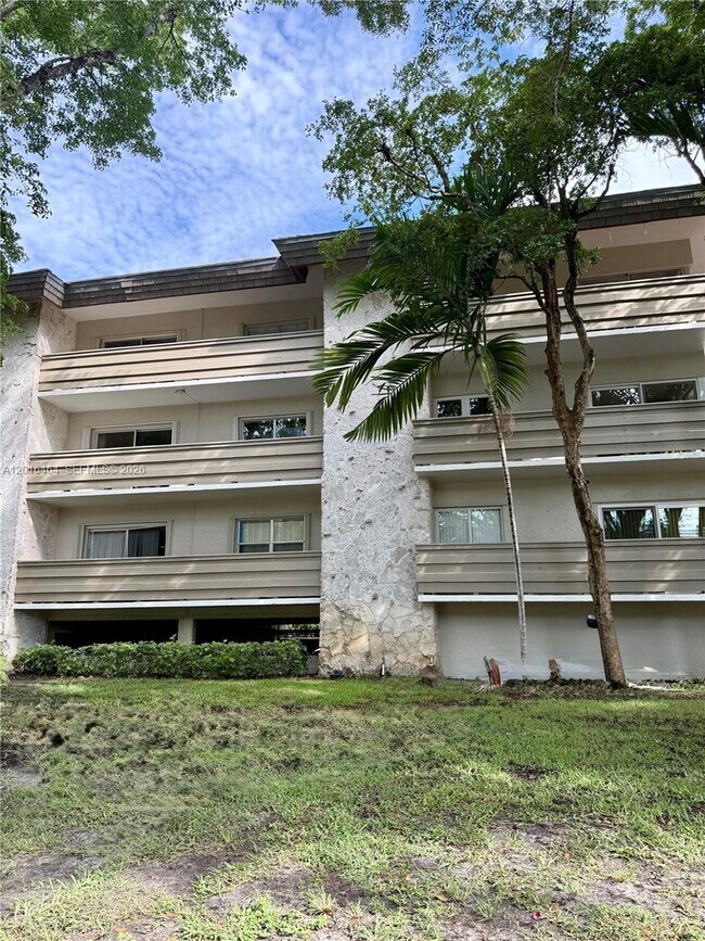 Foto del edificio - 1205 Mariposa Ave