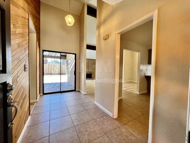 Building Photo - 4517 Da Vinci Dr