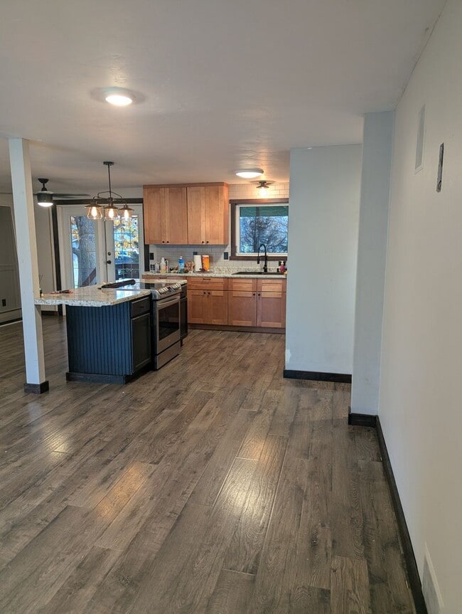 Foto del edificio - 1460 Marjorie St