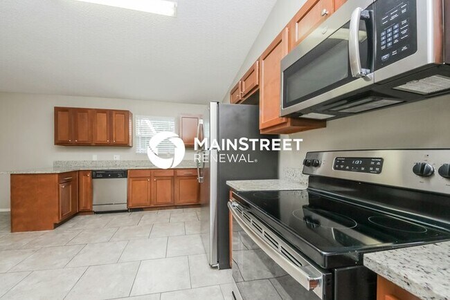 Building Photo - 3 Bedroom Pet-Friendly Home in Winter Haven, FL with Main Street Renewal