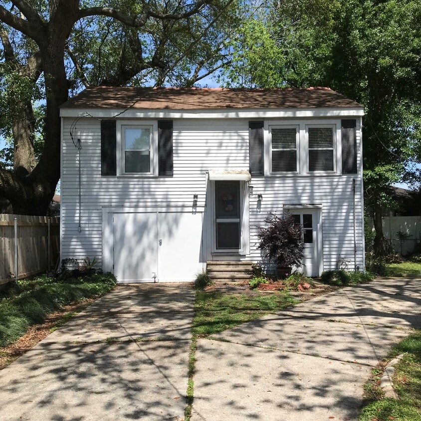 4421 Temple St, Metairie, LA 70001 House Rental in Metairie, LA