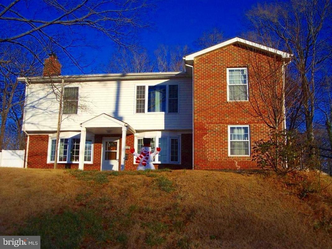 Foto principal - 7213 Adelphi Rd