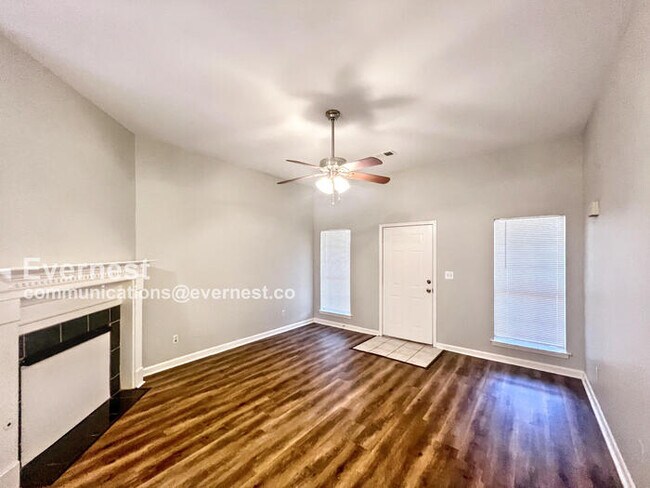 Foto del edificio - 7689 Ragland Pl
