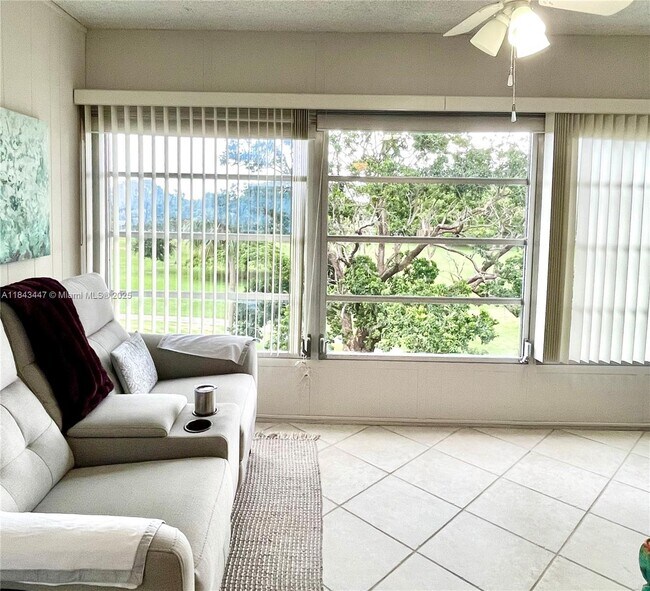 Foto del edificio - 7610 NW 18th St