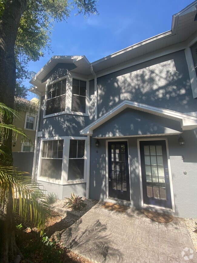 Building Photo - 315 S Edison Ave