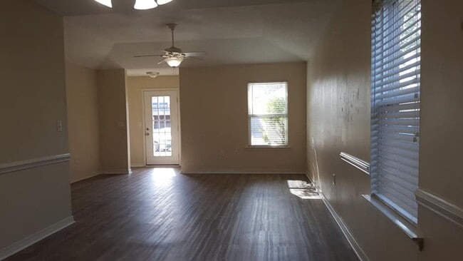 Building Photo - 3-bedroom 2-Bath Brick home in Foley, AL.