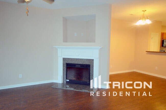 Foto del edificio - 5325 Oakley Commons Blvd