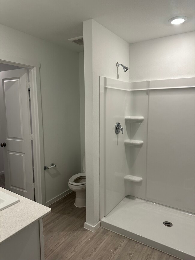 Building Photo - 4033 Equestrian Dr