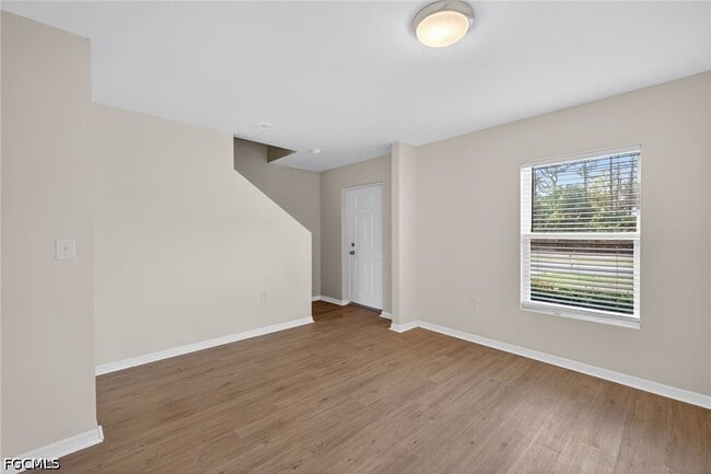 Building Photo - 921 Jacaranda Pkwy E