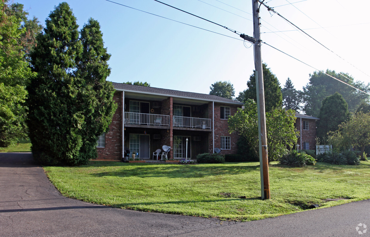 Building Photo - Winwood Drive Apartments