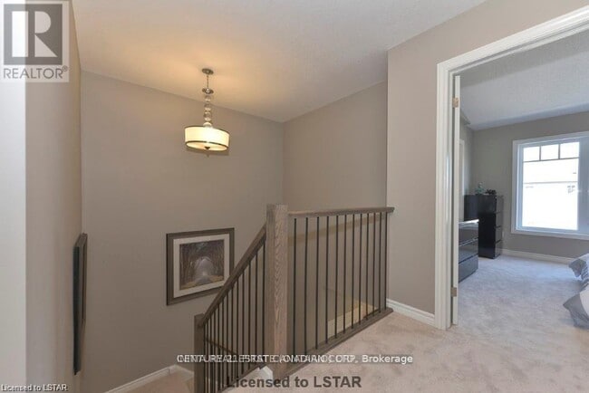 Photo du bâtiment - 786 Cedarpark Way