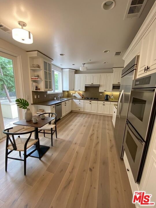 Foto del edificio - 129 S Elm Dr