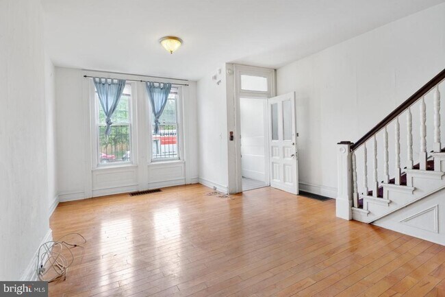 Foto del edificio - 3931 Baltimore Ave