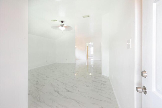 Foto del edificio - 7103 Bryton Park Dr