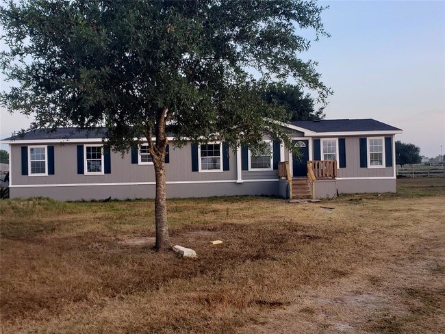 Building Photo - 15230 Mound Rd