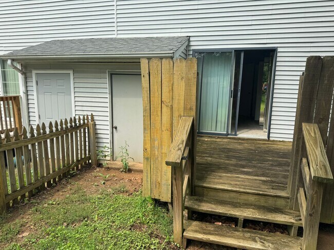 Foto del edificio - Condo near Nashville Airport & Percy Pries...