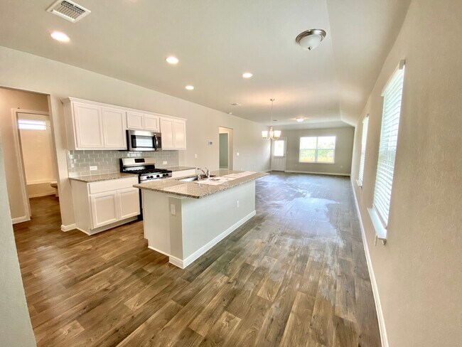 Building Photo - 3525 Kotche St