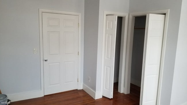 Building Photo - 3 br, 1 bath Apartment - 357 Ellsworth Ave #3