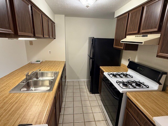 Foto del edificio - 642 Topaz Ln