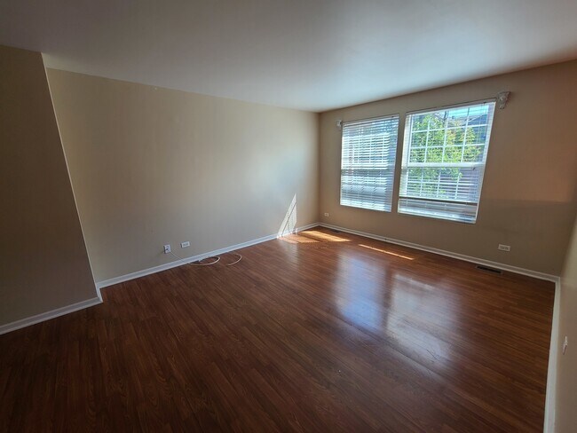 Foto del edificio - 550 Conservatory Ln
