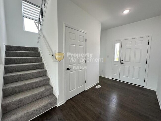 Building Photo - 5647 Burr Ridge Circle