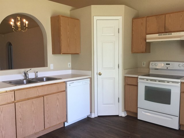 Foto del edificio - 7861 Harbor Bend Cir