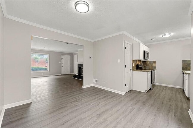 Building Photo - 218 Mill Creek Pl