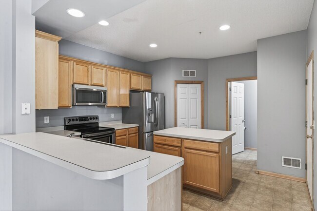 Foto del edificio - The Lakes Townhome